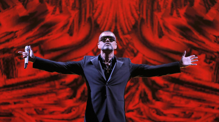 George Michael az egyik
utolsó fellépésén. Milliók
rajongtak érte / Fotó: MTI