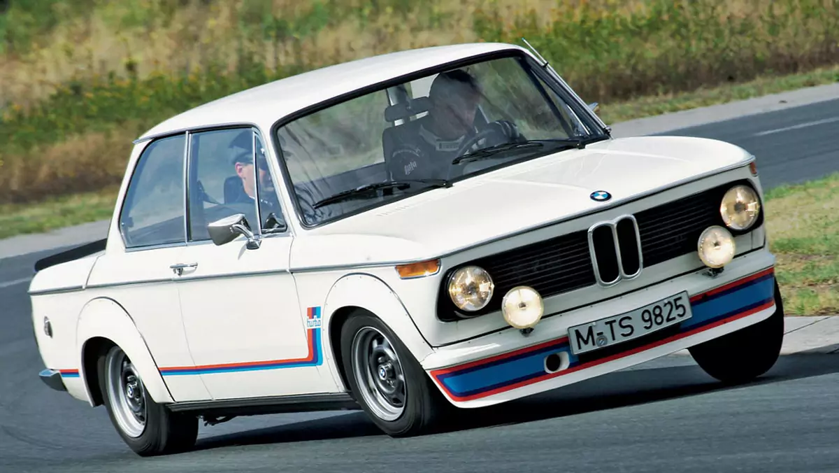 BMW 2002 Turbo:
Auto pod ciśnieniem