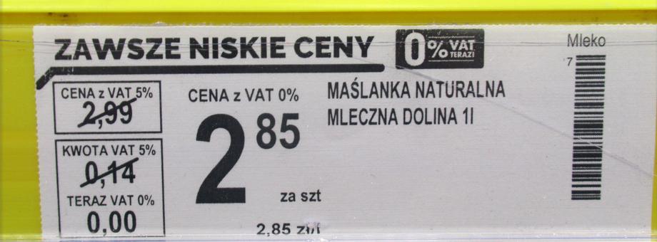 Od 1 lutego obowiązuje zerowa stawka VAT na większość produktów żywnościowych. Nie oznacza to jednak, że przedsiębiorcy mają obowiązek obniżania cen. Ceny prezentowane przez sklepy Biedronka, Warszawa, 31 stycznia 2022 r.