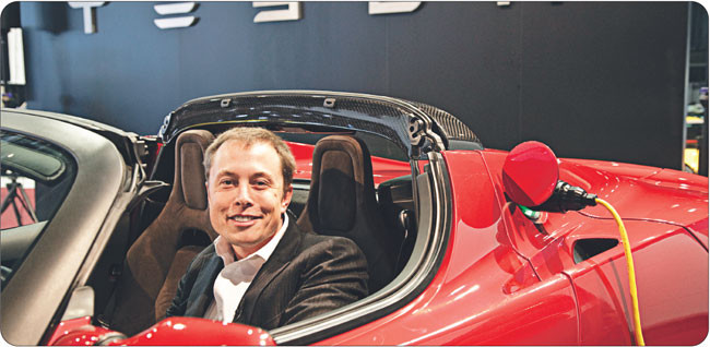 Tesla to dzieło Elona Muska, charyzmatycznego przedsiębiorcy z Doliny Krzemowej, który zbił fortunę na informatyce i przemyśle kosmicznym. Fot. Corbis/FotoChannels