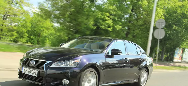 Test Lexusa GS 450h: czy warto kupować hybrydowe auto?