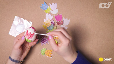 Prosty sposób na bajecznie kolorowe kwiatowe wydmuszki