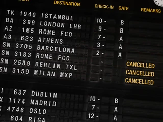 Linie lotnicze masowo odwołują połączenia - zwłaszcza dotyczy to Włoch