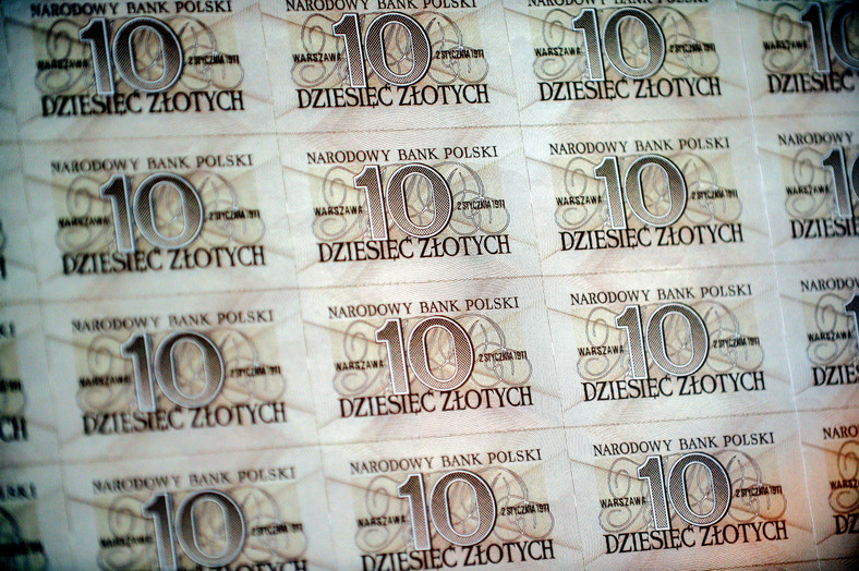 Banknoty objęte do 2015r. klauzulą tajności,  PAP/Marcin Obara