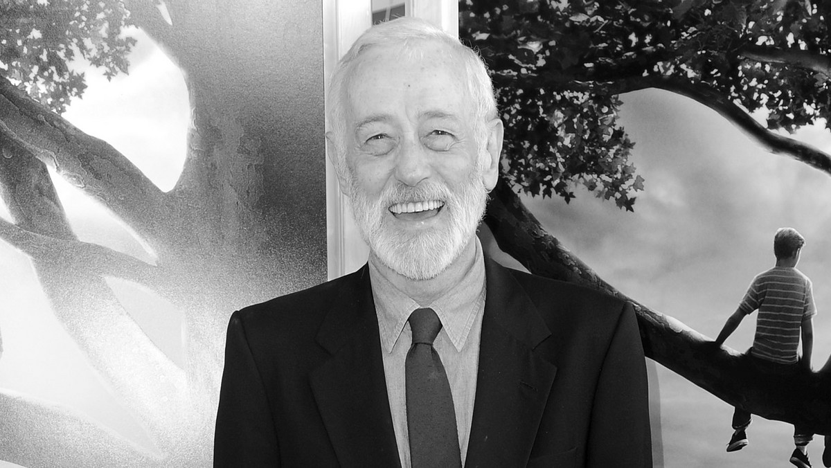 Nie żyje John Mahoney, brytyjski aktor znany głównie z popularnego serialu komediowego "Frasier". Miał 77 lat. Aktor zmarł w niedzielę, 4 lutego, po krótkiej chorobie. Jego agentka poinformowała o śmierci we wtorek.