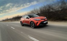 Toyota C-HR Executive CVT 1.8 122KM 90KW