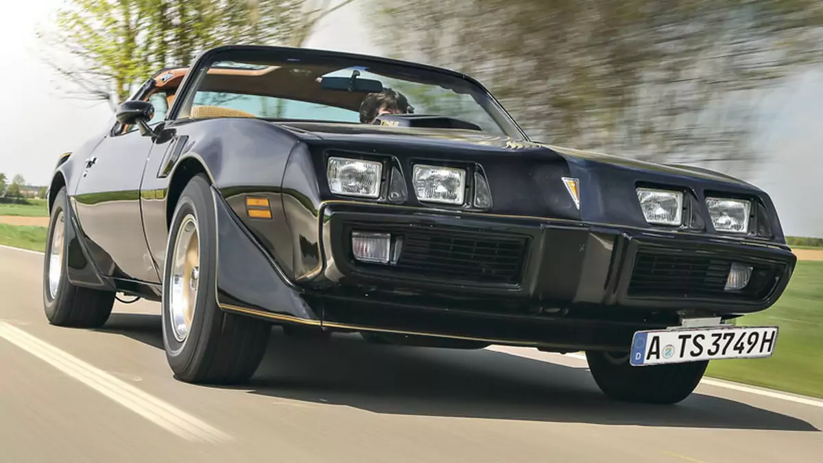 Pontiac Firebird TransAm - marzenie kinomanów