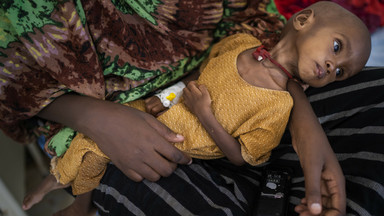 Somalijczycy uciekają przed głodem. "Musiałam zostawić ciało córki na poboczu"