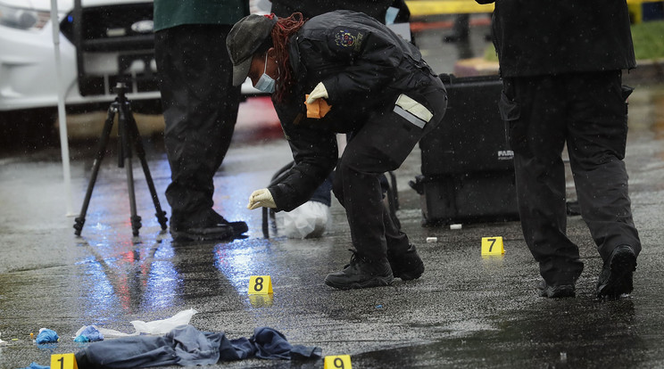 Két bevásárlóközpontban is lövöldözött a rendőr / Fotó: Europress-Getty Images