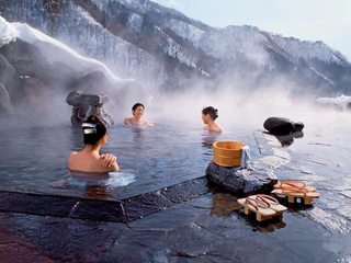 onsen narty japonia