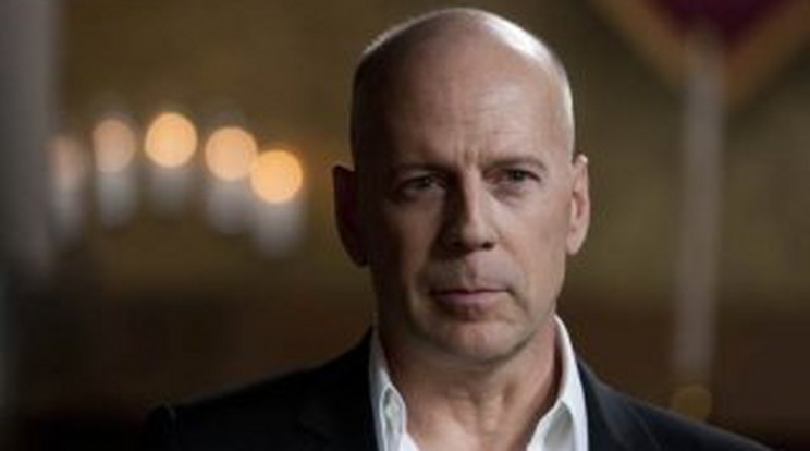 Felvarrták Bruce Willis arcát