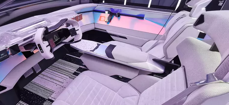 Widziałem na żywo samochód rodem z Cyberpunk 2077. To koncepcyjny Renault Scenic