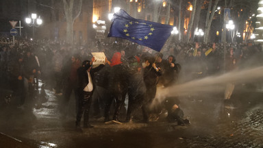 "Precz z rosyjskim prawem!" Coraz większe napięcia w Gruzji. O co naprawdę chodzi protestującym