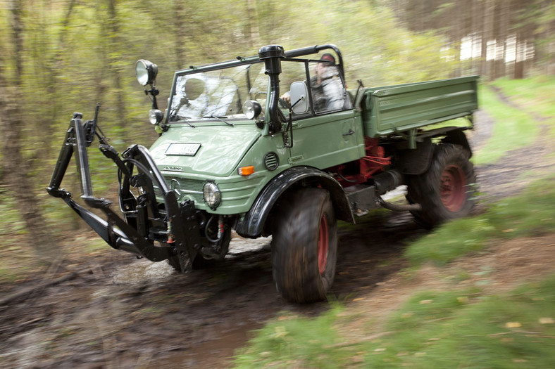 Unimog 406 - klasyk na ciężkie warunki