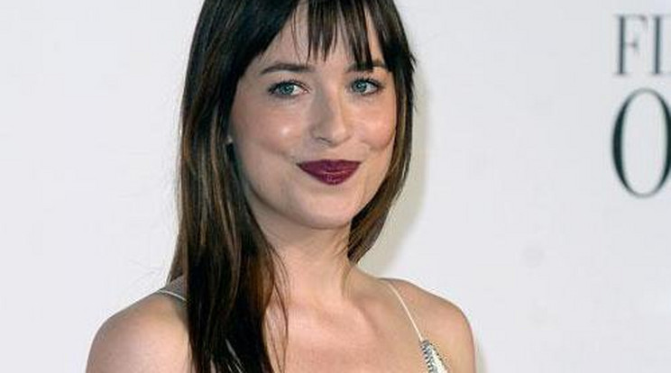 Dakota Johnson utólag kapott fanszőrzetet