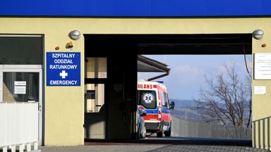 Kilkadziesiąt pielęgniarek na zwolnieniach. Podkarpacki szpital sparaliżowany