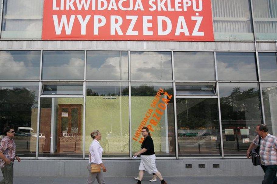 firma wyprzedaż sklep kryzys