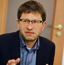 Dr Aleksander Nelicki ekspert samorządowy, doradca wiceministra spraw wewnętrznych i administracji w latach 1998–2001