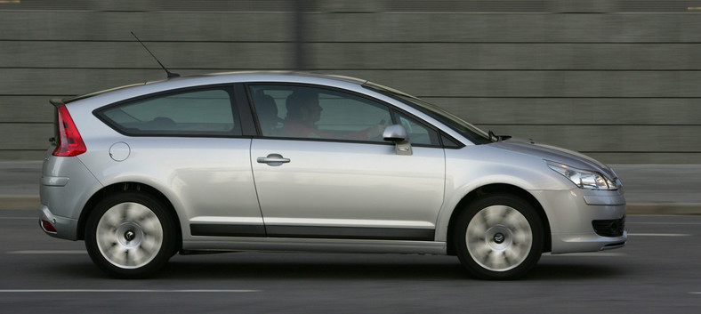 7. Citroën C4 I (2004-10) - od 9500 zł 