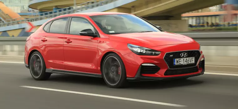 Hyundai i30 N Fastback – sportowiec w eleganckim wydaniu | TEST