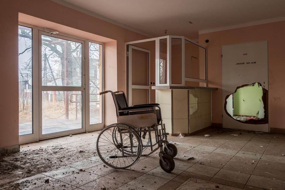 Opuszczony dom spokojnej starości w Przemkowie na Dolnym Śląsku