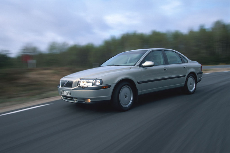 Volvo S80 I - lata produkcji 1998-2006, opisywane wersje 
2.4D i 2.5 TDI