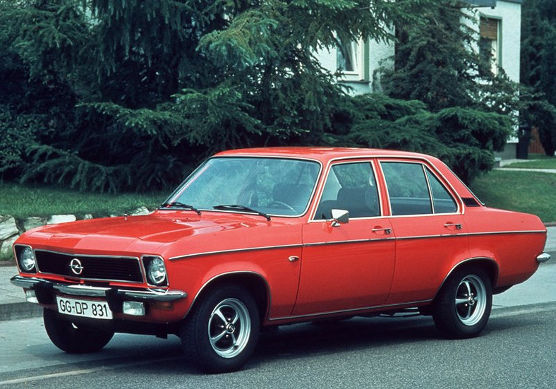 Opel: wiosna oldtimerów (fotogaleria)