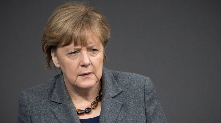 Angela Merkel úgy döntött, Németország beszáll az Iszlám Állam elleni harcba /Fotó:AFP