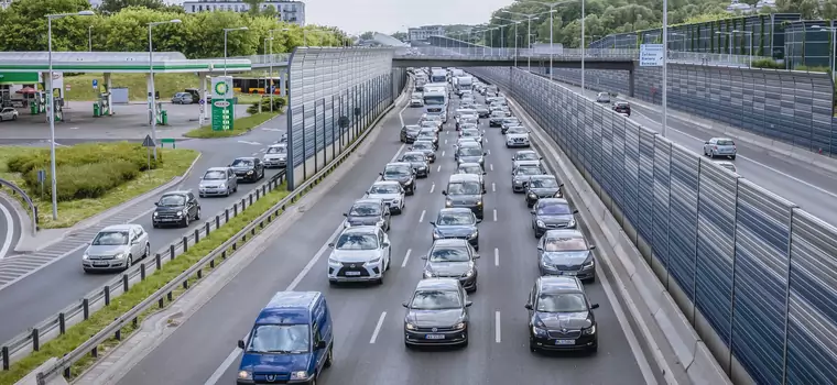 Wielkanoc na drogach. 21 nowych urządzeń rejestrujących wykroczenia