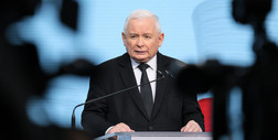 Jarosław Kaczyński rozdał role w przedwyborczej grze. Słynny duet powraca