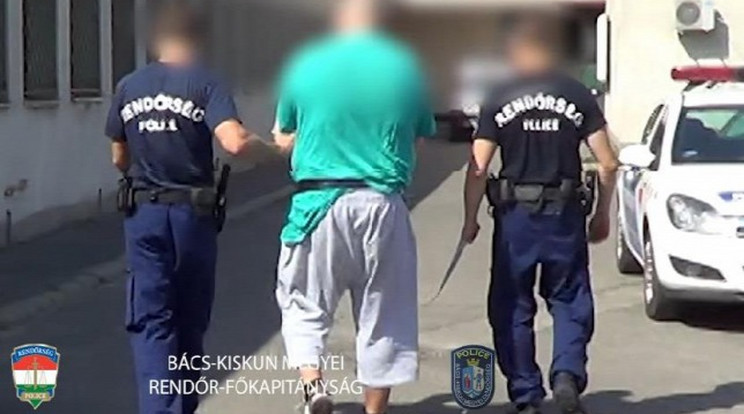 A 130 kilós férfi 17 éven át bujkált / Fotó: police.hu