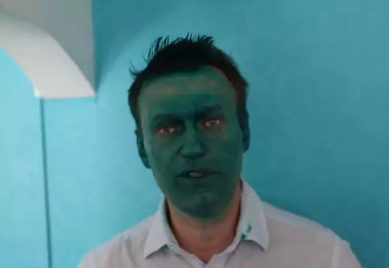 Coraz więcej Rosjan maluje twarze na zielono, ale to nie kolejny challenge