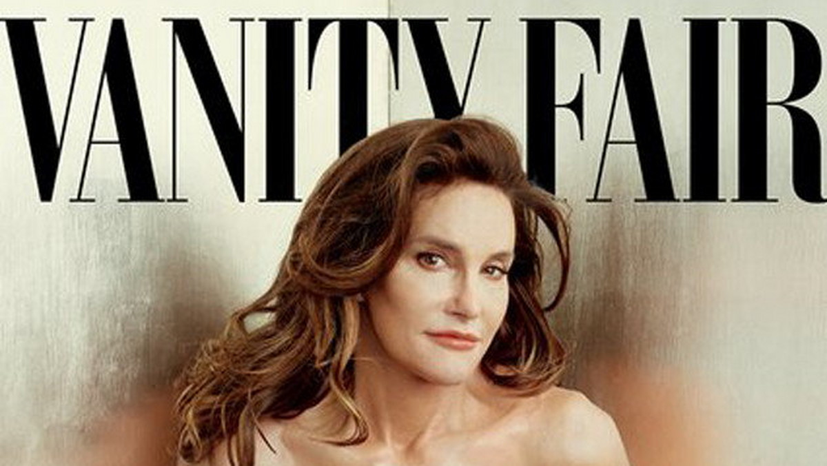 Bruce Jenner oficjalnie jako kobieta pojawił się na okładce najnowszego "Vanity Fair". Były mąż Kris Kardashian przyjął imię Caitlyn. Za sesję zdjęciową do magazynu odpowiedzialna była sama Annie Leibovitz. Zobaczcie okładkę!