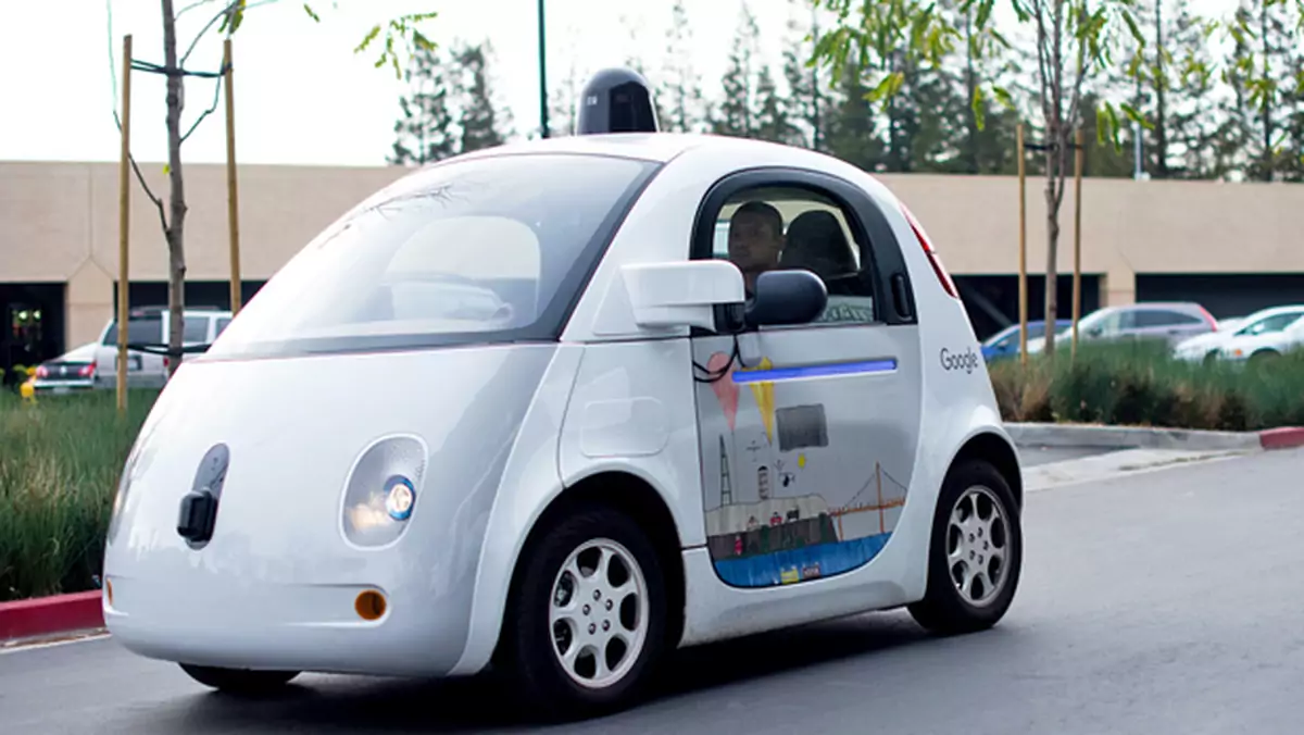 Google planuje bezprzewodowe ładowanie swoich samochodów