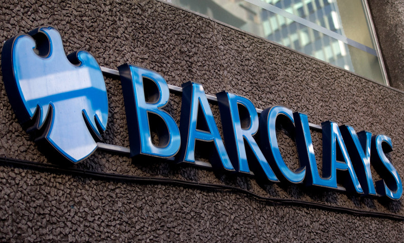 Logo banku Barclays PLC., fot.  Simon Dawson/Bloomberg