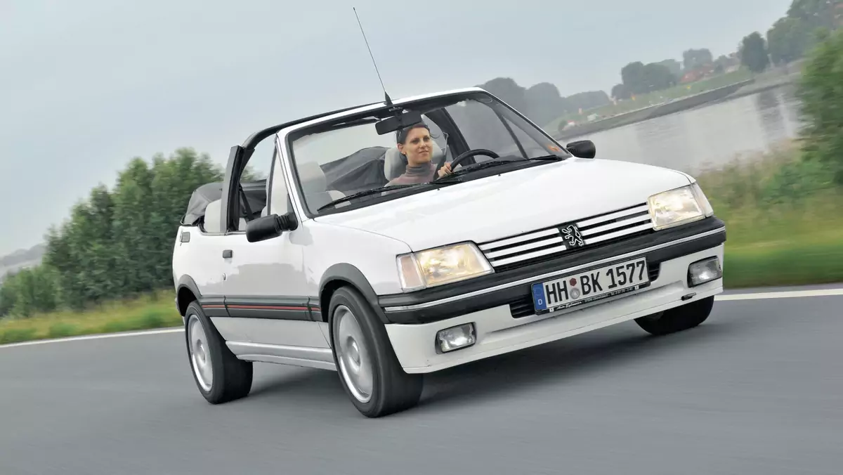 Peugeot_205_GTi_Cabrio_cbi_13