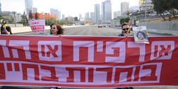 Izraelczycy zmęczeni wojną. Wielotysięczne manifestacje w Tel Awiwie