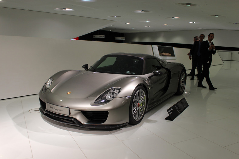 Porsche 918 Spyder - 2013 rok