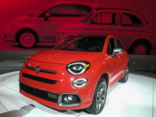 Fiat 500X Sport. PSA i FCA zapewniają, że nie zamkną żadnej ze swoich fabryk