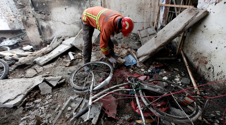 A pakisztáni robbantás helyszíne / Fotó: AFP