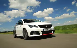 Peugeot 308 GTi – model skupiony na dobrych osiągach