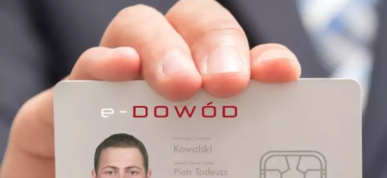 E-dowód - logowanie, załatwianie spraw urzędowych. Poradnik  