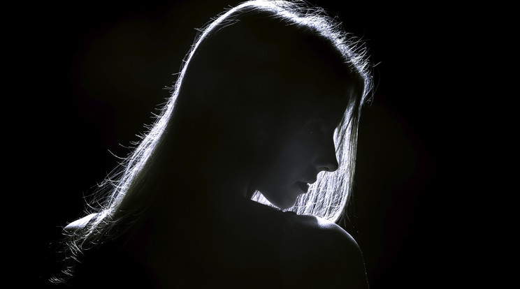 Naponta többször megerőszakolták a 15 éves lányt / Fotó: Thinkstock