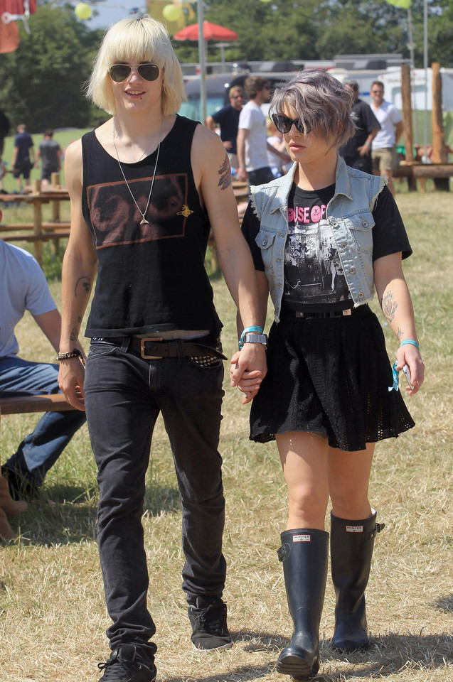 Kelly Osbourne i Luke Worrall  na festiwalu Glastonbury
