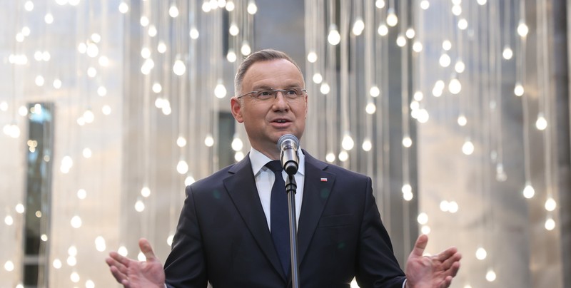 Fala komentarzy po wecie prezydenta w sprawie pigułki "dzień po". "Zabobony zamiast wiedzy"