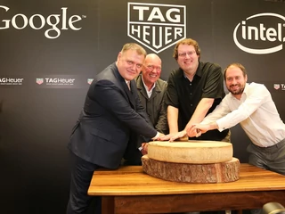 Tag Heuer - Google - Intel