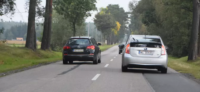 Czy trzeba spojrzeć w lusterko przed skrętem w lewo? RPO nie zgadza się z sądem