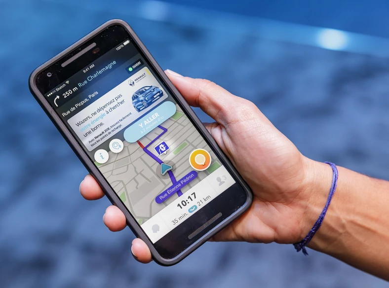 Aplikacja Waze Android Auto najpierw pojawi się w Renault