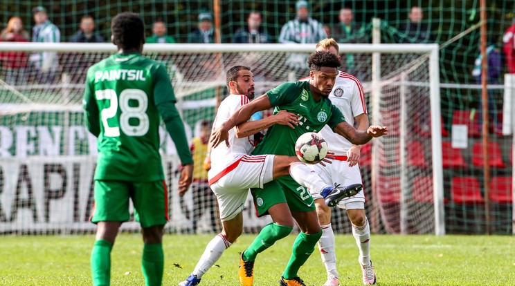 Otigba Kenneth (zöld
mezben, jobbra) és társai nem bírtak a másodosztályú Kisvárdával, az 1-0-s
vereség a Fradi kiesését jelentette