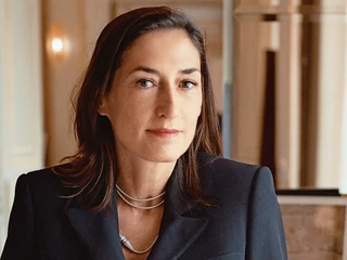 Hélène Poulit-Duquesne, od 2015 roku CEO Boucheron. Wcześniej szefowa International Business and Client Development oraz członkini komitetu zarządzającego Cartier International, w którym pracowała od 1998 roku. Karierę zaczynała w LVMH. Absolwentka francuskiej szkoły biznesu ESSEC.